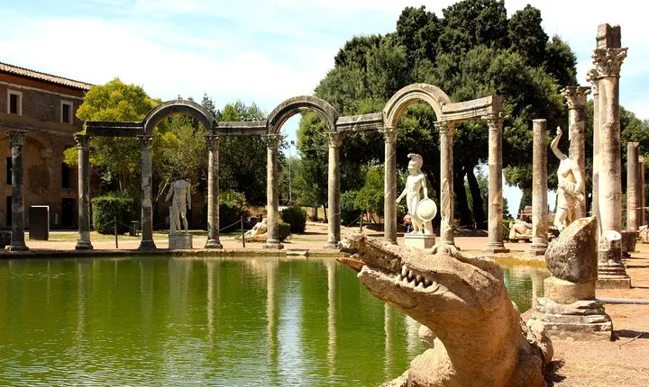 Private Tivoli: Hadrian's Villa and Villa d'Este with Pick-up from Rome