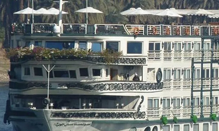 Exclusive nile cruise aswan to luxor 