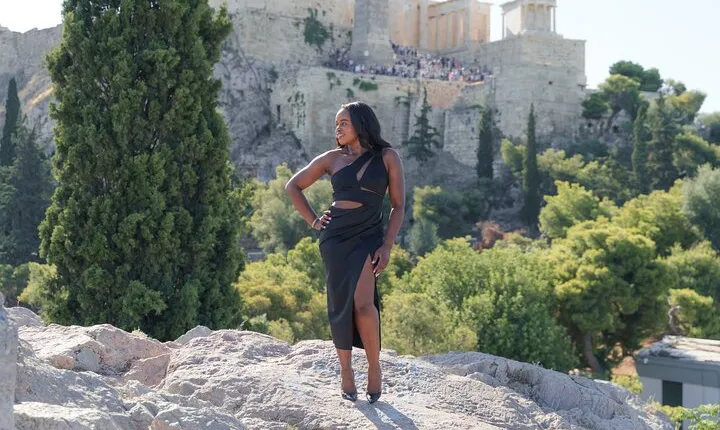 Private Photoshoot and Walking Tour in Athens