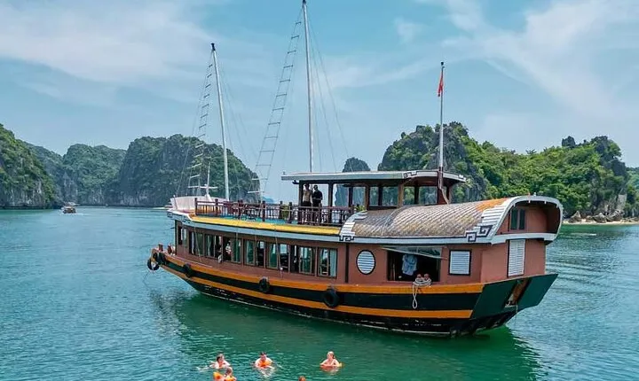 Ha Noi - Cat ba island - Lan Ha Bay - Kayaking 1 Day
