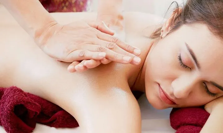 Rest And Relax Massage - Classic Oil Massage in Asok, Sukhumvit