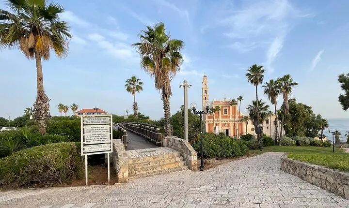 Self-Guided Tel Aviv Walk: Jaffa's Clock Tower to Yefet Street