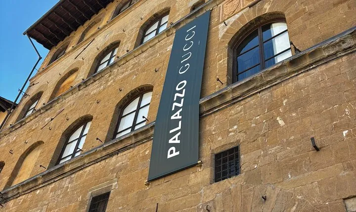 Florence: Palazzo Gucci Visions Skip-the-Line Ticket with Host