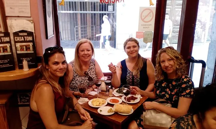 Madrid Tapas & Drinks: A Small Group Culinary Adventure