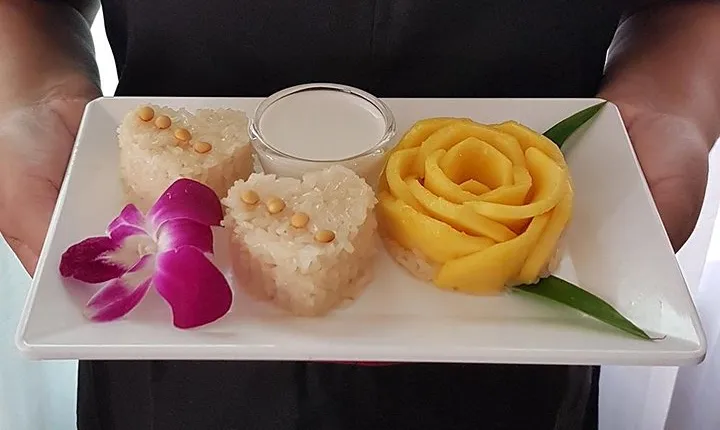Authentic Thai Cooking Class and Local Market Tour