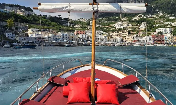 Private boat tour on the classic gozzo 3 hours