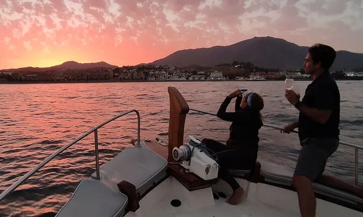 Sunset Boattrip + Tapa + Cava