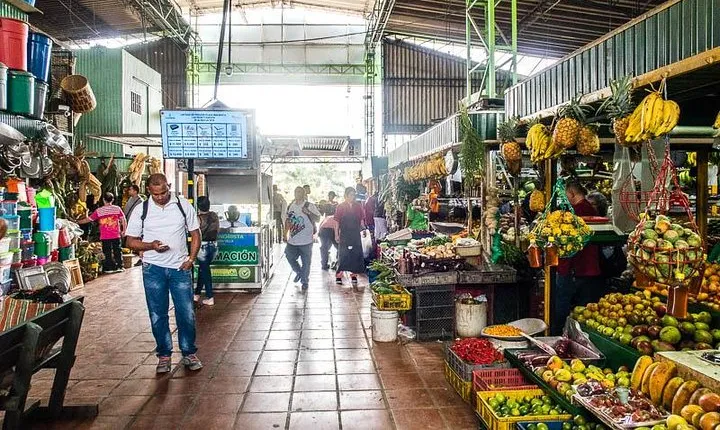 Tour Medellin Market