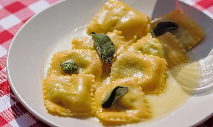 Ravioli Cooking Class in Rome - Piazza Navona