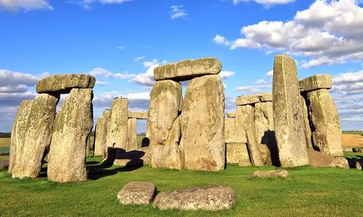Stonehenge In A Private Vehicle Service From London With Admission Tickets