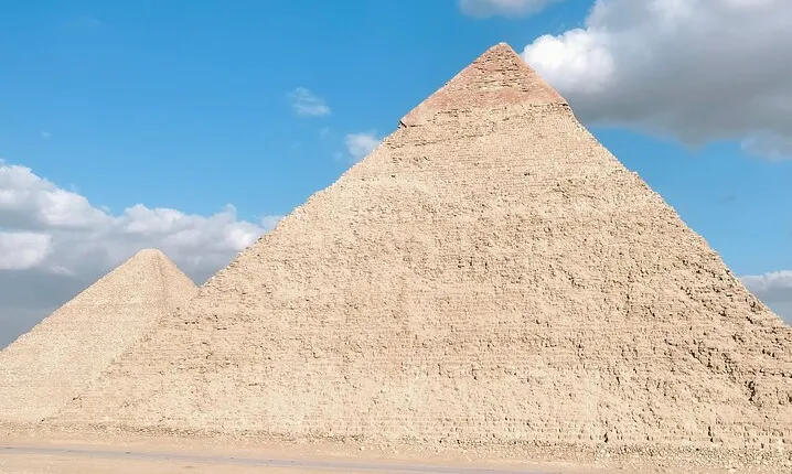 Half day Private Tour Giza pyramids the Sphinx and Camel Ride