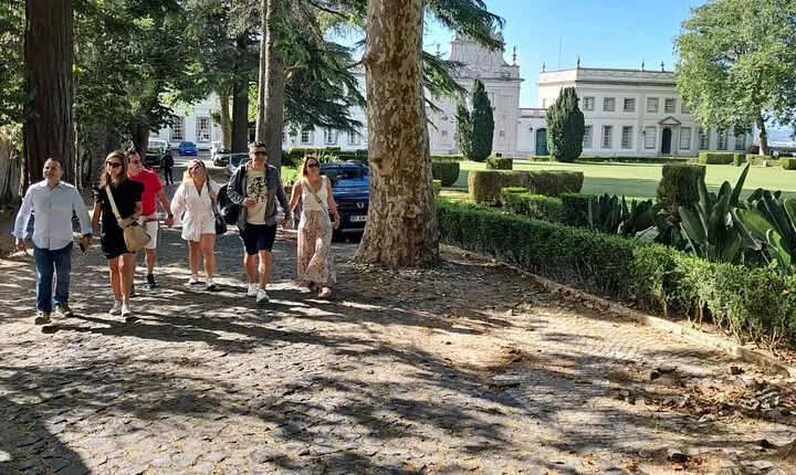 Cultural Tour of Sintra's All Palaces + Hop on Hop off All day