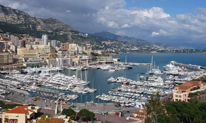 Cannes Shore Tour: Small Group Magic of Monaco, Monte Carlo & Eze