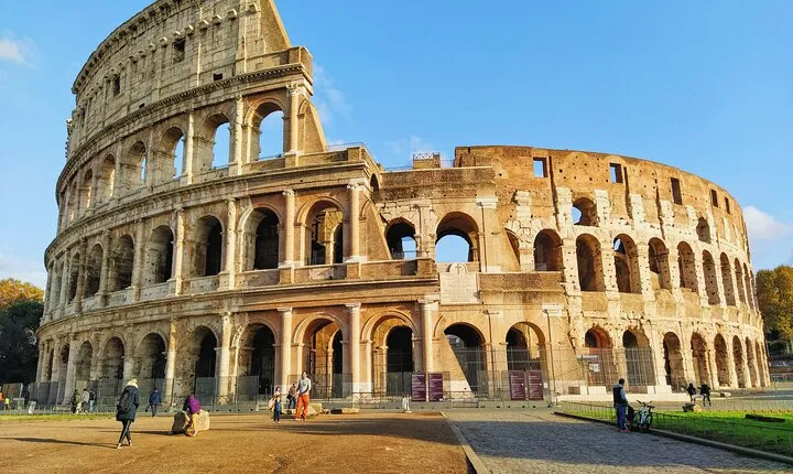 Colosseum, Roman Forum and Palatine Hill Private Tour