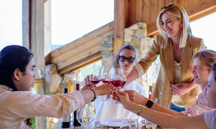 Wine and Dine at ArmAs Winery
