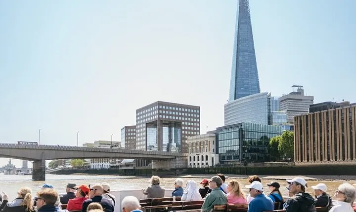 London Thames River Cruise Tour with Drinks and Dine Options