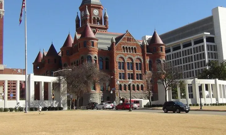 75 Min Dallas City Highlights Tour