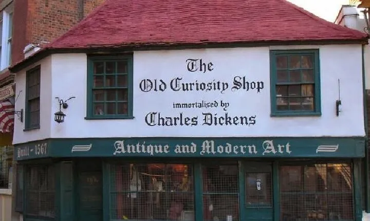 Charles Dickens Private Walking Tour