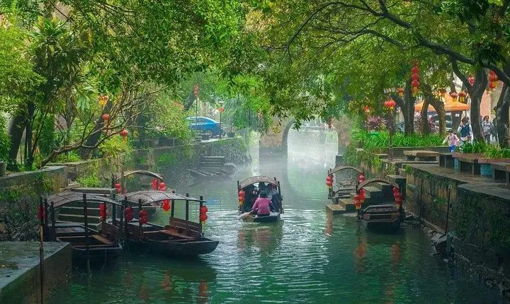 Private Day Tour to Shunde from Guangzhou: Qinghui Garden, Fengjian Water Town