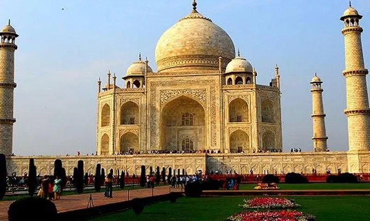 Taj Mahal day Tour From Delhi by Car.