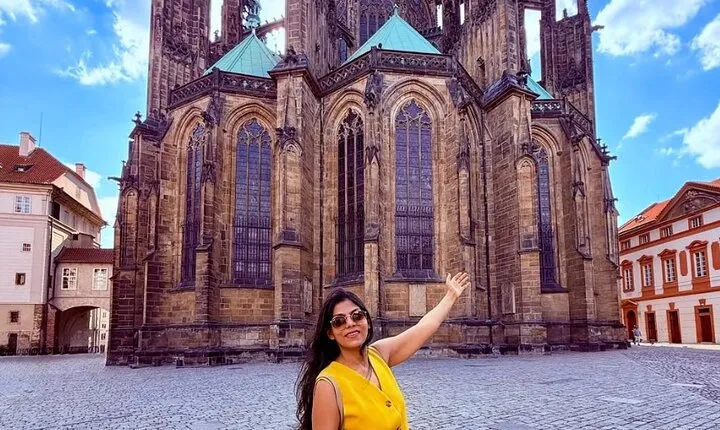 Budapest to Vienna, Bratislava & Prague: Private Guided 2Day Tour