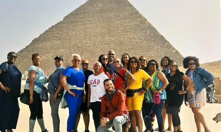 Private Giza Pyramids and Sphinx Tour with Lunch and Camel Ride