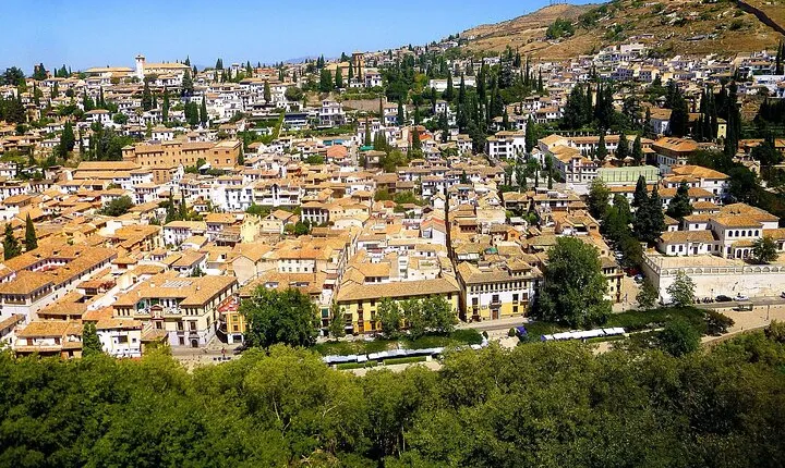 Granada Highlights: Albaicin and Sacromonte Private Tour
