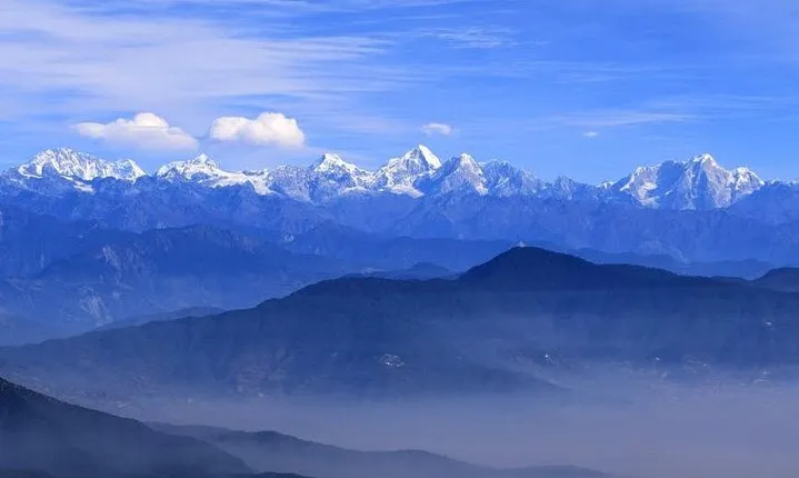 Nagarkot sunrise with trip to Changu Narayan Temple and Bhaktapur Durbar Square