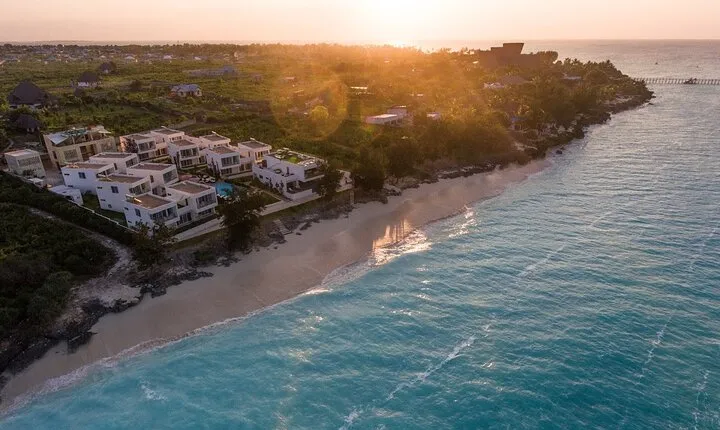 10 Days Budget Nothern Circuit Safari and Zanzibar Holiday