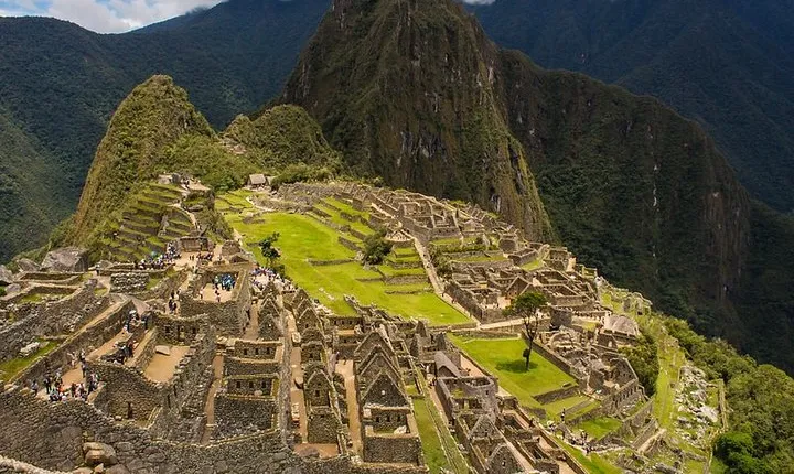 Private 3-Day Deluxe Tour to Cusco and Machu Picchu