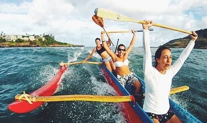 Outrigger Canoe Surfing at Kalapaki Beach