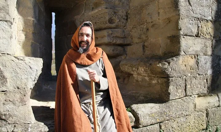 Unusual guided tour of Carcassonne at the time of the Builders