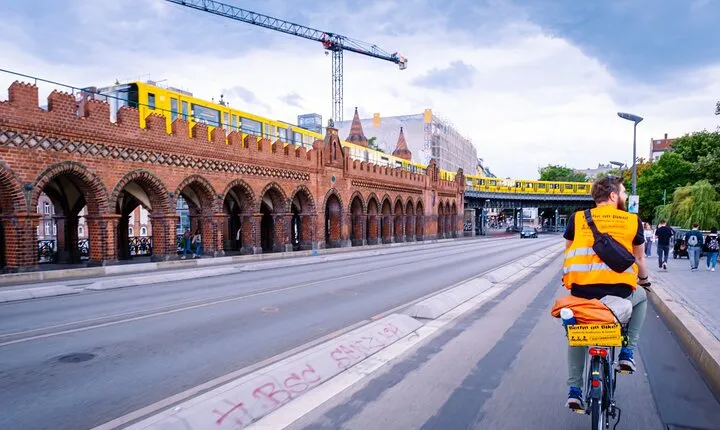 Alternative Berlin Bike Tour - Off the Beaten Tracks in Small Groups