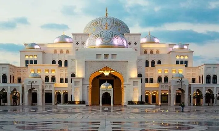 Dubai: Sheikh Zayed Mosque & Qasr Al Watan Tour w/ Transfer