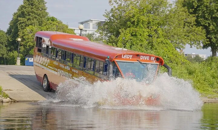 Ottawa City Tour by Land and Water