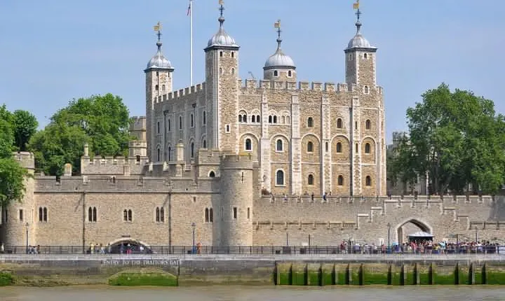 Medieval London: A Self-Guided Audio Tour from Monument to the Tower of London