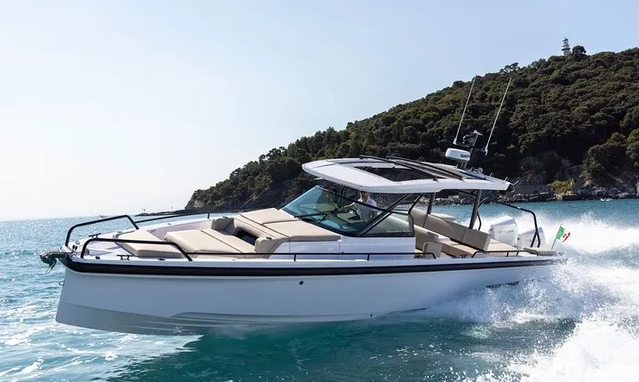 Private Boat Trip to Hydra & Poros to Explore the Saronic Islands