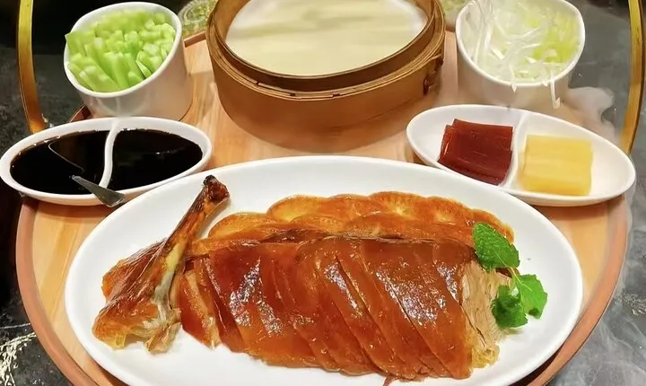 5-Hour Beijing Private Night Layover Tour with Peking Duck Dinner