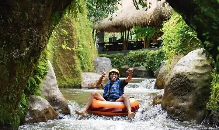 Nukuwera Cave Tubing Adventure and Rice Terrace