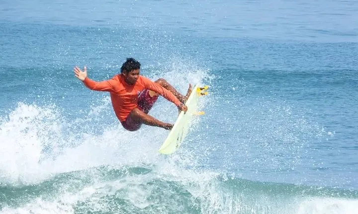 Private Beginner 1 on 1 Surf Lesson at Kuta Beach