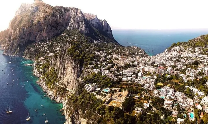 Capri Luxury Private Boat Tour: Day Trip from Rome by Train