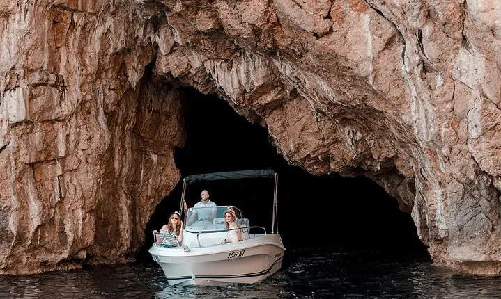 Blue Cave & Lady of the Rocks 3 hrs private tour (up to 5 pax)