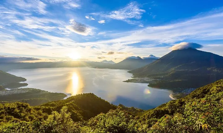 Full-Day Lake Atitlan and Magic towns From Antigua