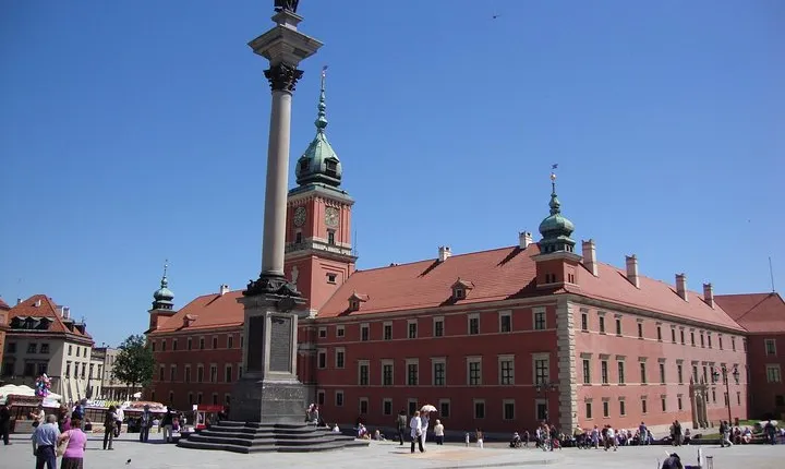 Warsaw: Old Town Highlights Private Walking Tour