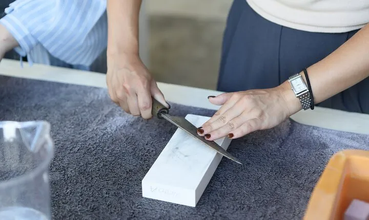 Whetstones Factory Tour and Knife Sharpening Experience 