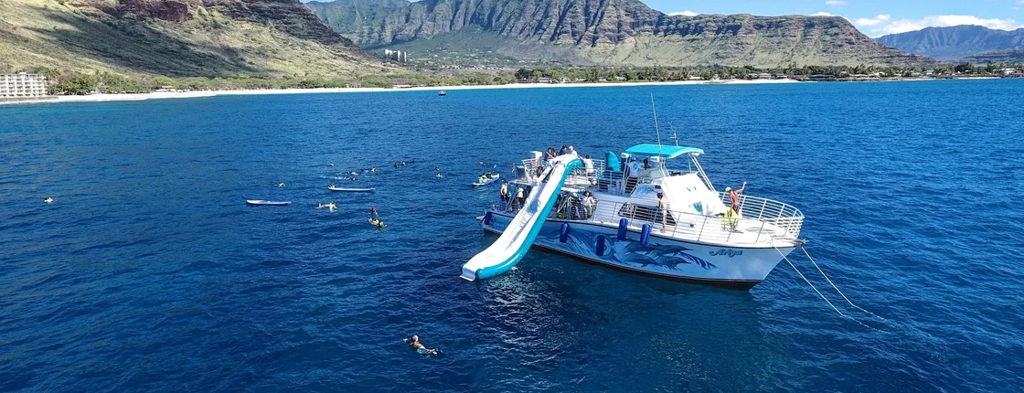 West O'ahu Dolphin Cruise with Snorkelling Water Activities and Lunch