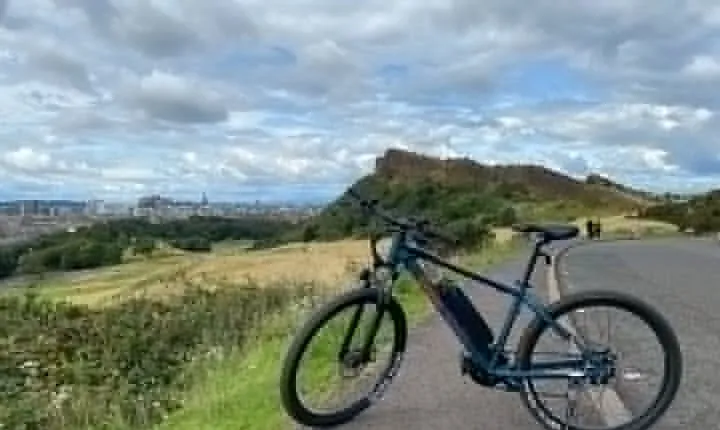 Stunning Edinburgh E-bike Tour max 10 people small group