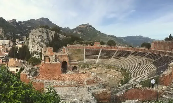 Etna and Taormina tour from Syracuse with private driver