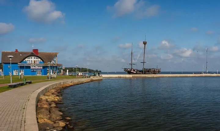 Join-in Shore Excursion: Highlights of Curonian Spit and Klaipeda