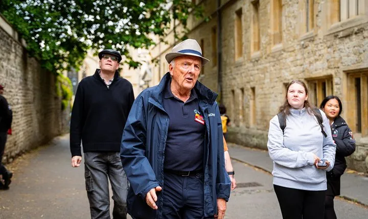 Oxford: Historic Pubs and Taverns Guided Walking Tour